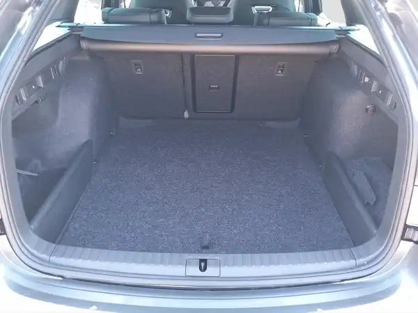 ŠKODA Octavia Combi 2.0 TSI 4x4 Sportline DSG (11/15)