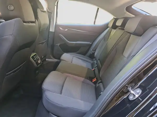 ŠKODA Octavia 2.0 TSI 150 KW 4x4 DSG (9/16)