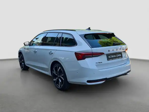 ŠKODA Octavia Combi 2.0 TDI DSG (6/15)