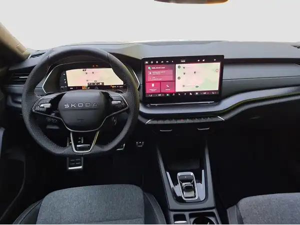 ŠKODA Octavia Combi 2.0 TDI DSG (9/15)
