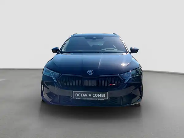ŠKODA Octavia Combi RS TSI 195 KW DSG (3/17)
