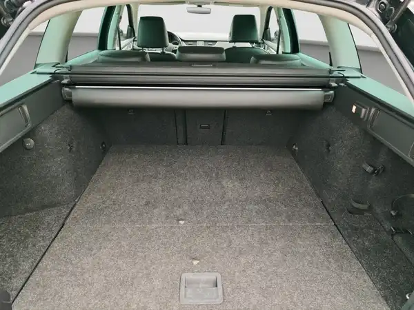 ŠKODA Octavia Combi 1.4 TSI Business AHK Navi LED (13/16)