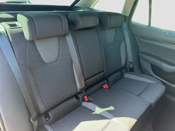 ŠKODA Octavia Combi Selection 1.5 TSI AHK Connect Kamera ACC (15/16)