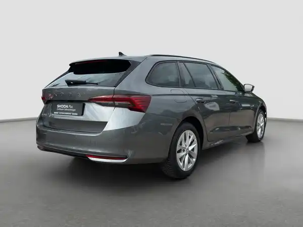 ŠKODA Octavia Combi Select 1.5 TSI Kamera Connect Digital LED Winter (5/16)