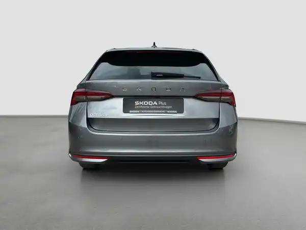 ŠKODA Octavia Combi Select 1.5 TSI Kamera Connect Digital LED Winter (6/16)