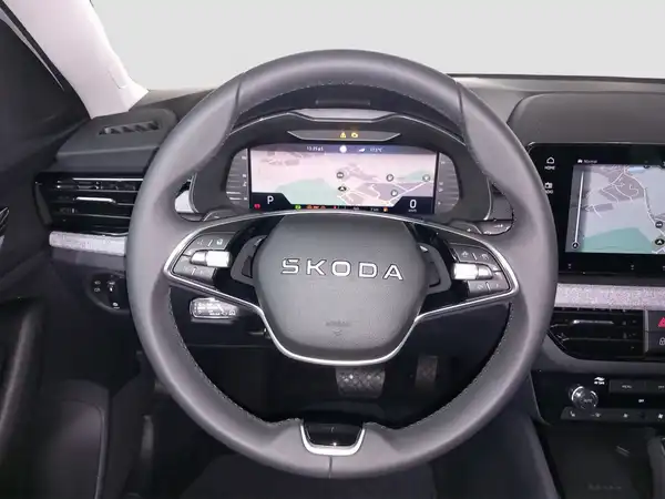 ŠKODA Scala Tour TSI DSG (10/16)