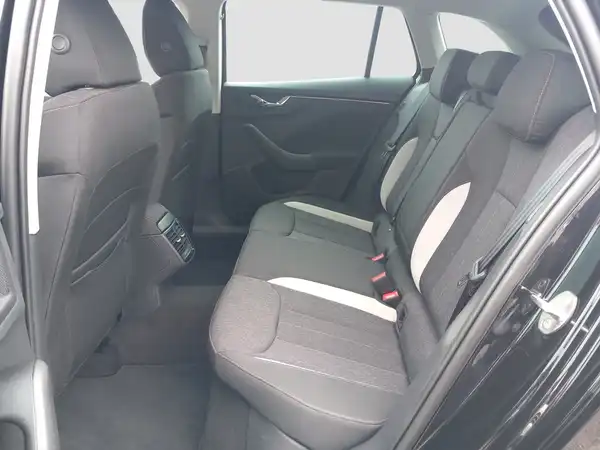 ŠKODA Scala 1.5 TSI Selection DSG (8/15)