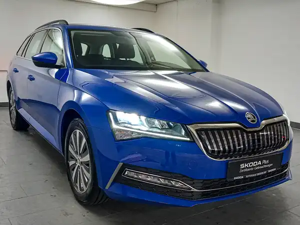 ŠKODA Superb iV Combi Ambition 1.4 eTSI (4/21)