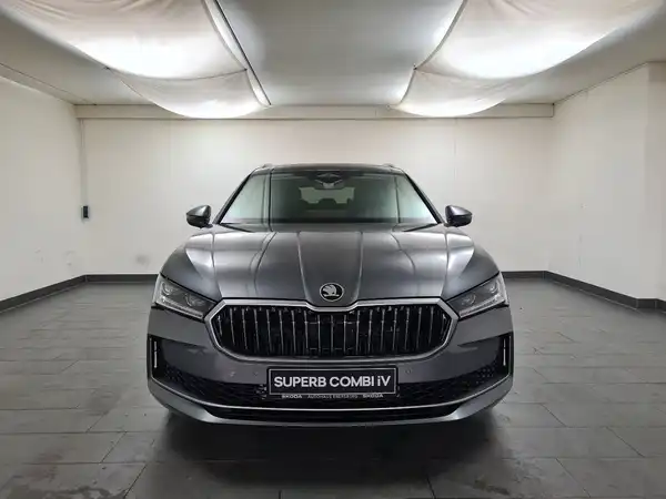 ŠKODA Superb Kombi 1.5 TSI Hybrid L&K (2/17)