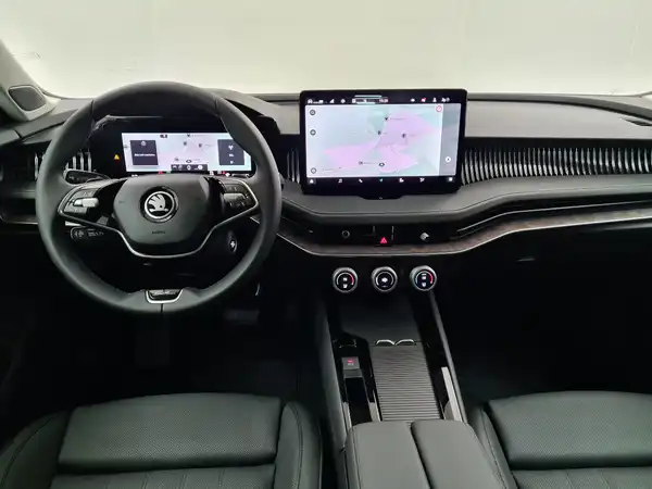 ŠKODA Superb Kombi 1.5 TSI Hybrid L&K (9/17)