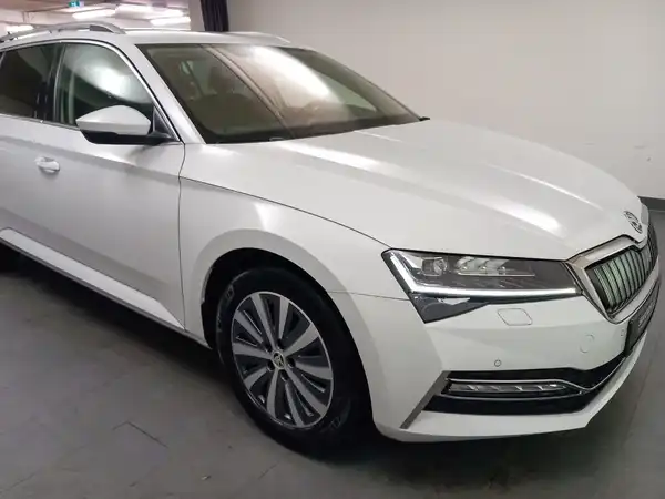 ŠKODA Superb Combi Style 1.4 electric Hybrid virtual ACC Kamera Spur (20/22)