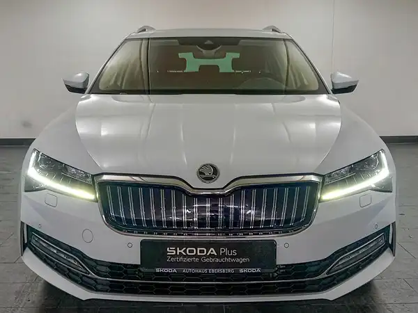 ŠKODA Superb Combi Style 1.4 electric Hybrid virtual ACC Kamera Spur (3/22)