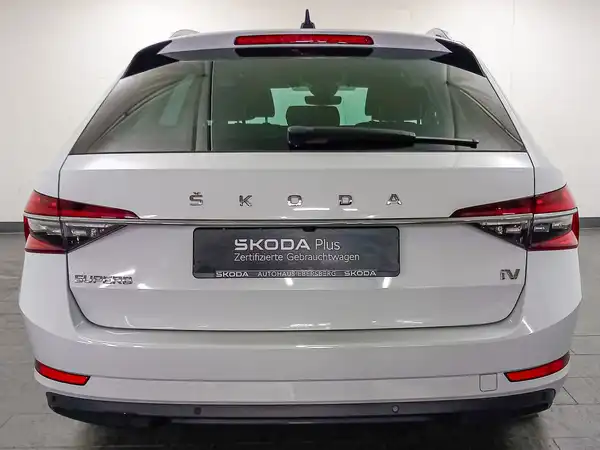 ŠKODA Superb Combi Style 1.4 electric Hybrid virtual ACC Kamera Spur (6/22)