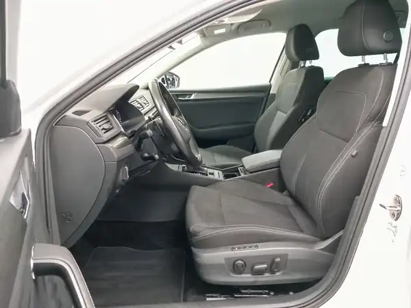 ŠKODA Superb Combi Style 1.4 electric Hybrid virtual ACC Kamera Spur (8/22)