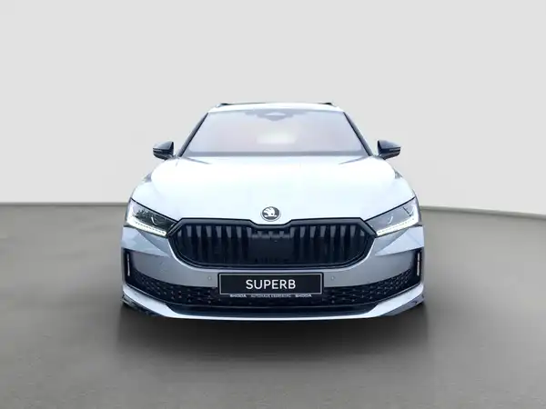 ŠKODA Superb Combi Sportline 2.0 TSI DSG (2/15)