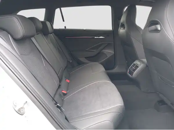 ŠKODA Superb Combi Sportline 2.0 TSI DSG (14/15)