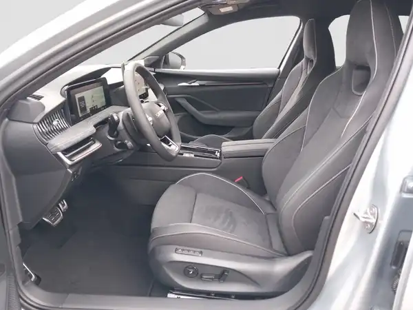 ŠKODA Superb Combi Sportline 2.0 TSI DSG (7/15)