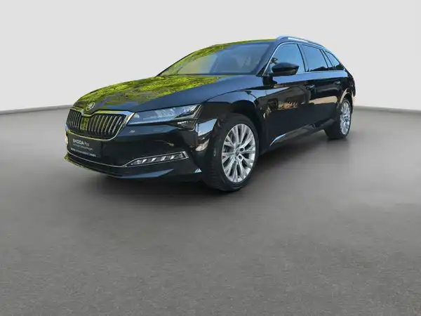 ŠKODA Superb Combi STYLE 2.0 TDI Business Assistenz Nav 360 230V (2/16)