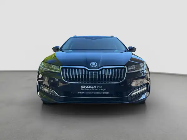 ŠKODA Superb Combi STYLE 2.0 TDI Business Assistenz Nav 360 230V (3/16)