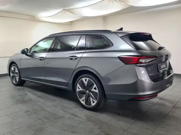 ŠKODA Superb Combi 110kW 1.5 TSI Selection (4/16)