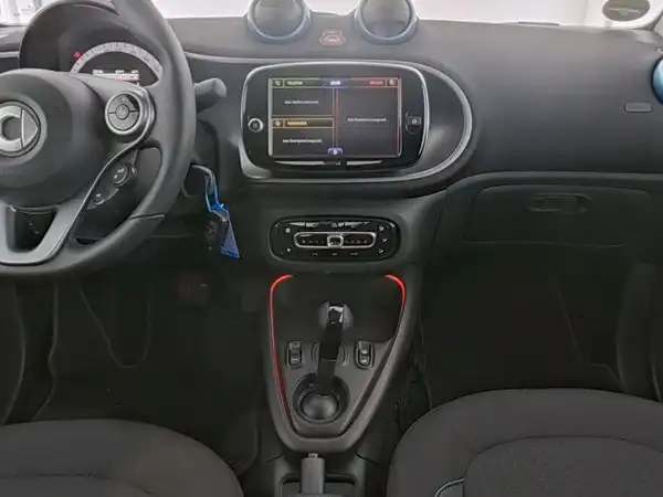 SMART fortwo EQ Cabrio (6/10)