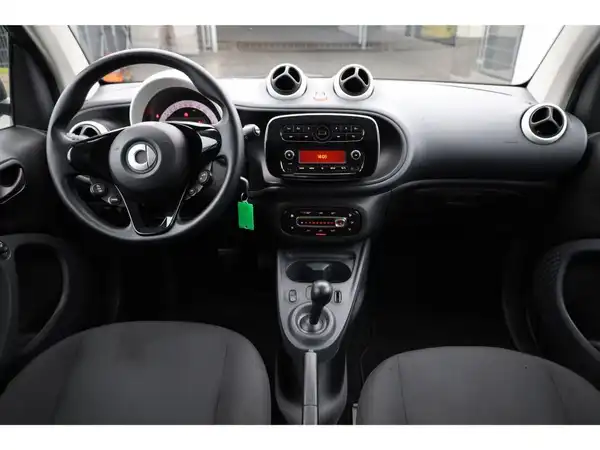 SMART fortwo 66kw (13/22)