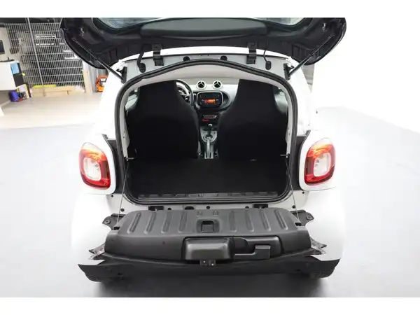SMART fortwo 66kw (21/22)