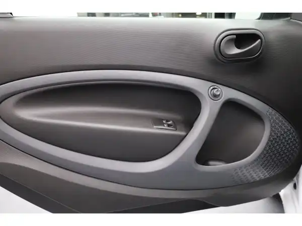 SMART fortwo 66kw (10/22)