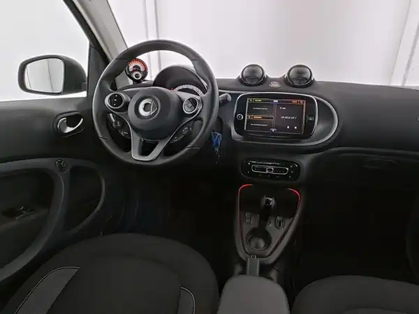 SMART EQ fortwo (7/10)