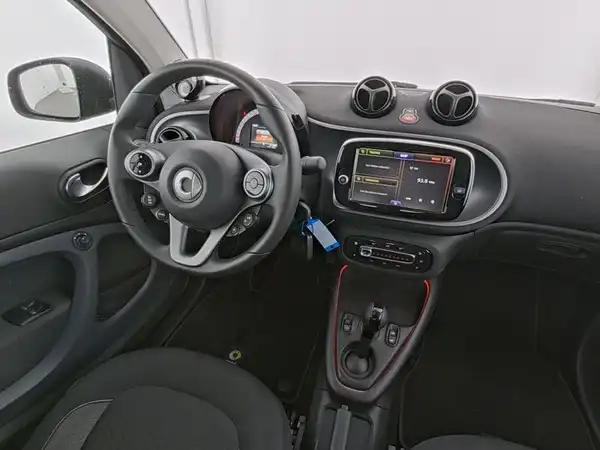 SMART EQ fortwo cabrio (7/10)