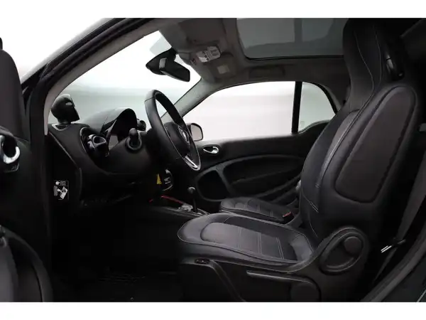 SMART fortwo EQ (11/17)