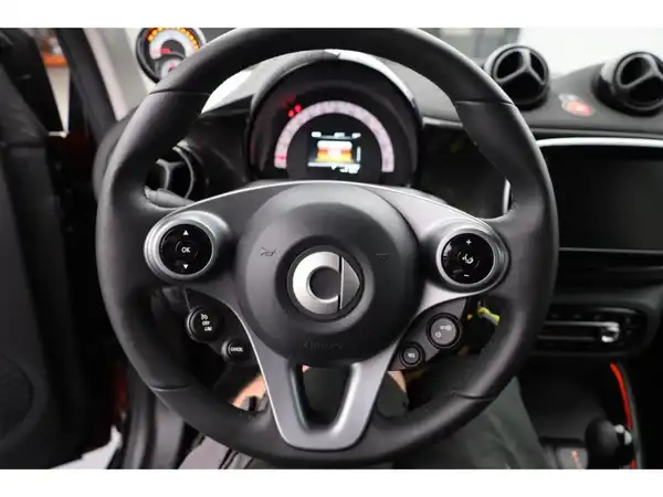 SMART fortwo EQ Cabrio (12/19)