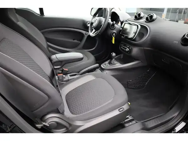 SMART EQ fortwo (16/21)