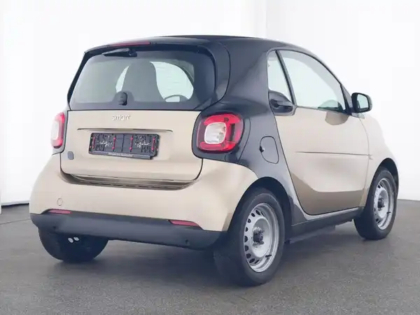 SMART EQ fortwo (3/10)
