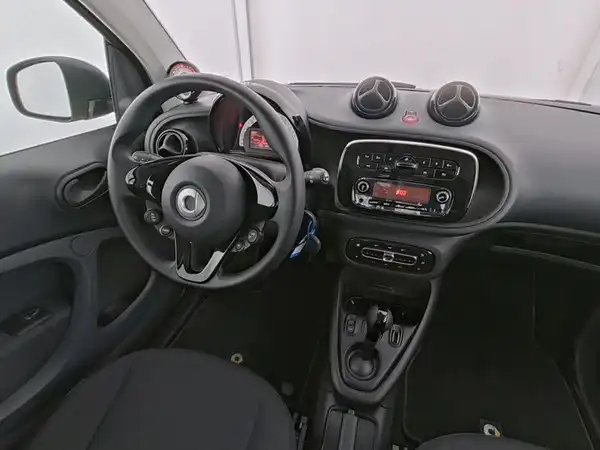 SMART EQ fortwo (7/10)
