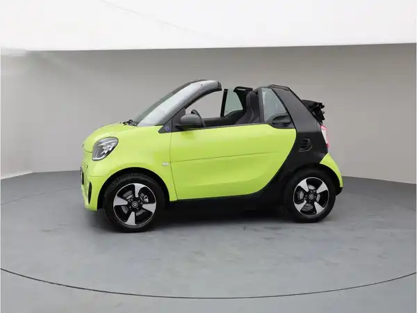 SMART fortwo EQ cabrio (3/21)