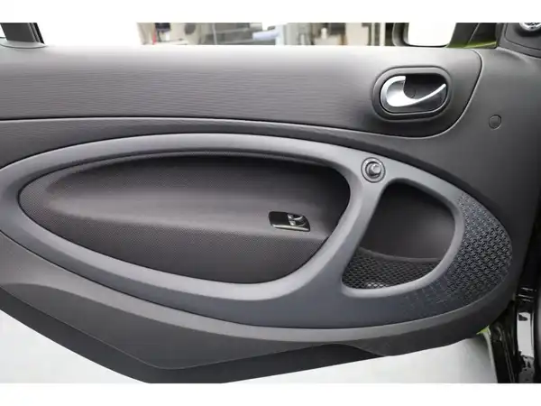 SMART fortwo EQ cabrio (10/21)
