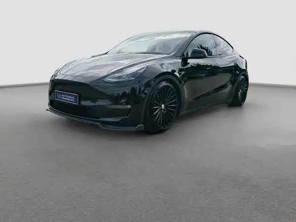 TESLA Model Y Long Range Dual Autopilot LED (2/16)
