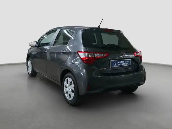 TOYOTA Yaris 1.0 VVT-i Comfort (7/16)