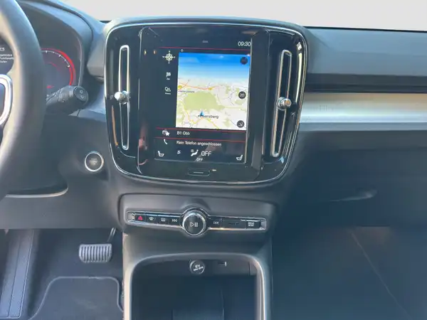 VOLVO XC40 T3 Momentum el.Sitz Park-Assist Intelli Light (12/16)