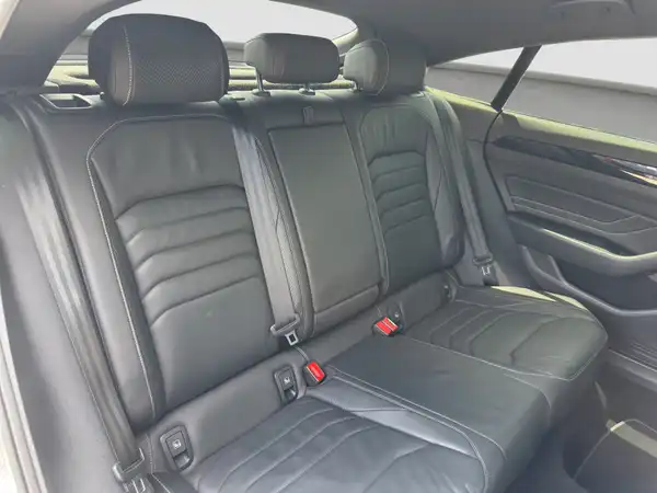 VW Arteon R-Line 1.4 eHybrid ergo DAB MATRX StHzg Park-Lenk (15/16)
