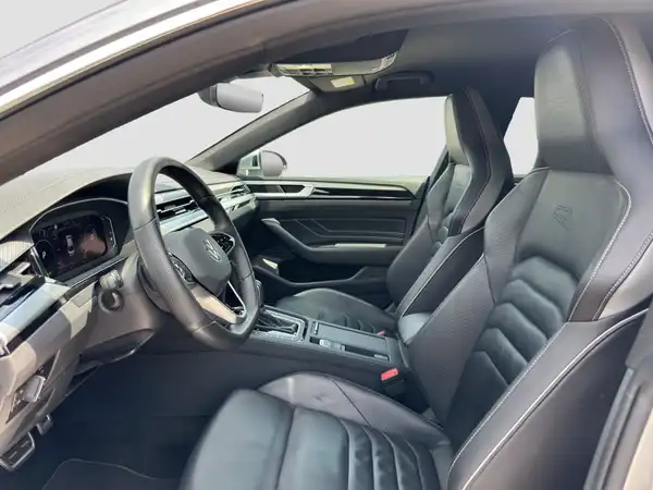 VW Arteon R-Line 1.4 eHybrid ergo DAB MATRX StHzg Park-Lenk (8/16)
