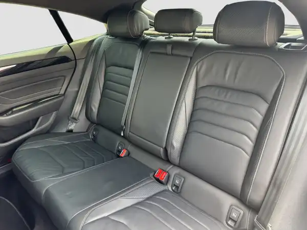 VW Arteon R-Line 1.4 eHybrid ergo DAB MATRX StHzg Park-Lenk (9/16)