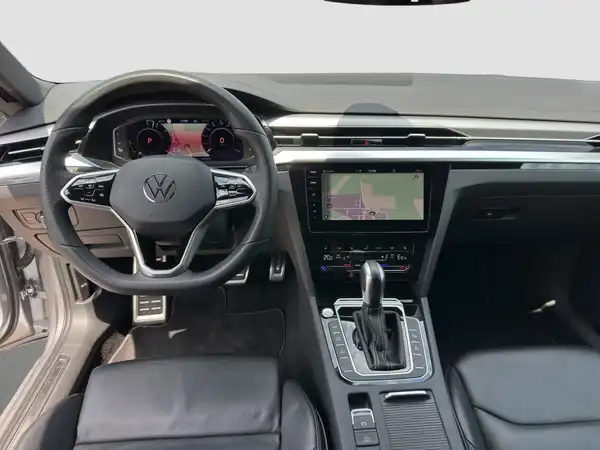 VW Arteon R-Line 1.4 eHybrid ergo DAB MATRX StHzg Park-Lenk (10/16)
