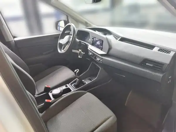 VW Caddy Kombi Maxi 5-Sitzer 2.0 TDI (4/4)