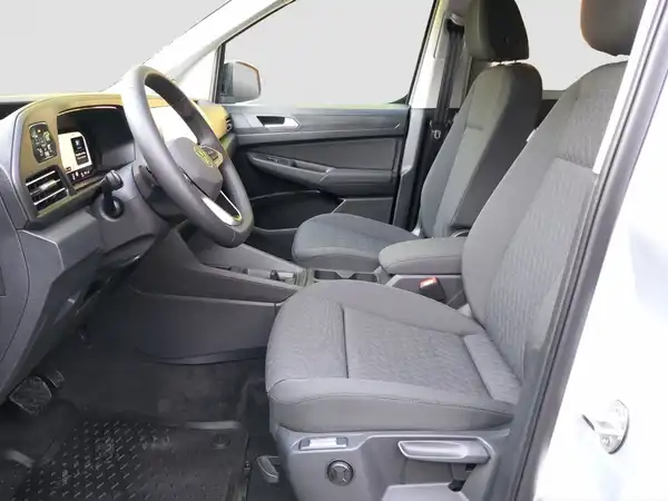 VW Caddy Life Maxi Edition 1.5 eHybrid (8/16)