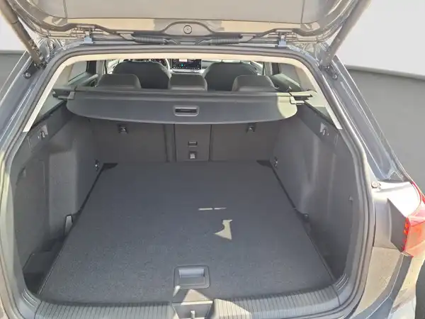 VW Golf Variant 2.0 TDI (13/16)
