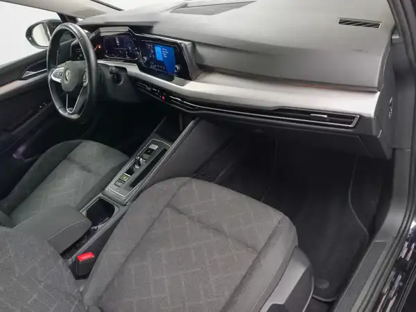 VW Golf VIII Variant 8 Life 2.0 TDI ACC Licht&Sicher Winterpaket (16/20)