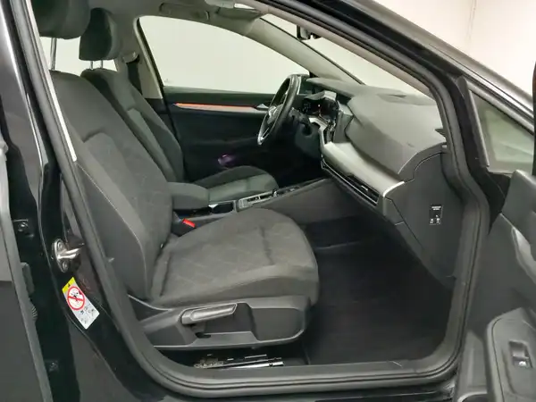 VW Golf VIII Variant 8 Life 2.0 TDI ACC Licht&Sicher Winterpaket (17/20)