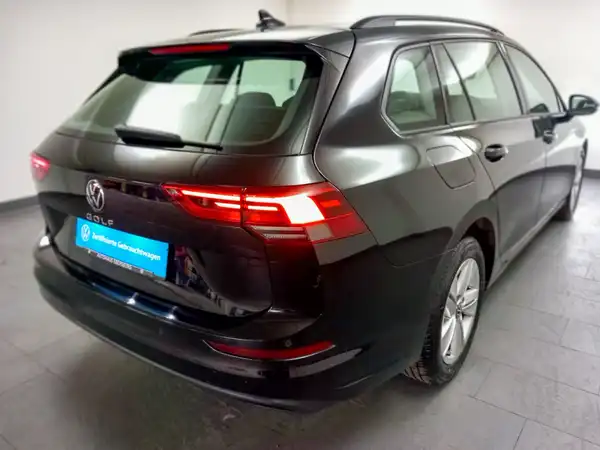 VW Golf VIII Variant 8 Life 2.0 TDI ACC Licht&Sicher Winterpaket (19/20)